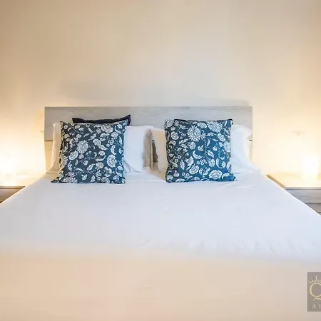 Queen Veronique ボローニャ