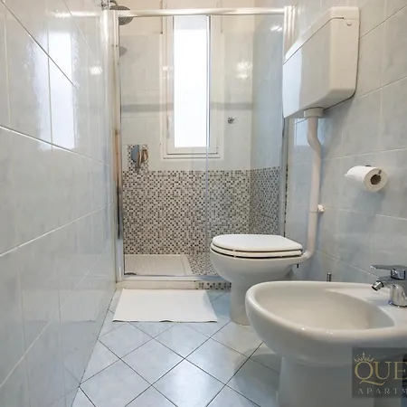 Queen Veronique Apartment