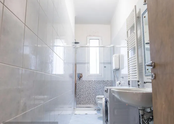 Queen Veronique * Boloňa